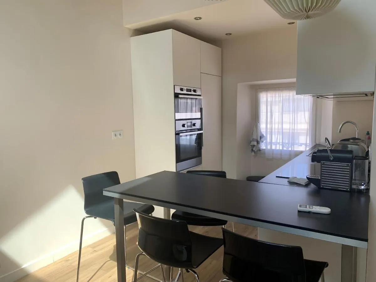 Large Studio Flat 4 Pax Thu9 Cannes 0*,  France